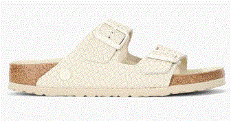 スタウドのバッグとサンダルが熱い！実際に使ってみたリアルな感想